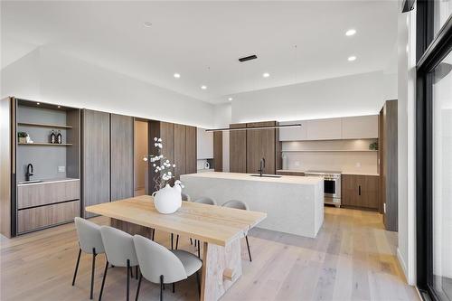 16 Ash Cove, Winnipeg, MB - Indoor Photo Showing Dining Room