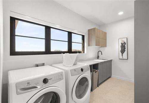 31 Oasis Bend, Winnipeg, MB - Indoor Photo Showing Laundry Room