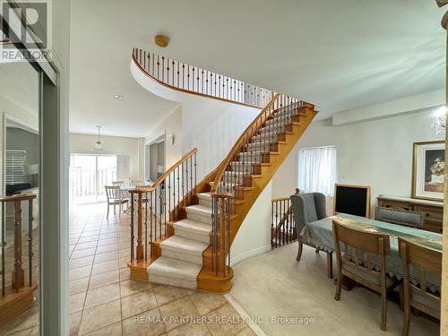 20 Garnet Street, Richmond Hill, ON - Indoor Photo Showing Other Room