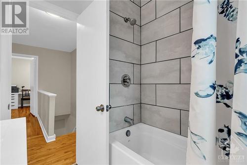 1202 Summerville Avenue, Ottawa, ON - Indoor Photo Showing Bathroom