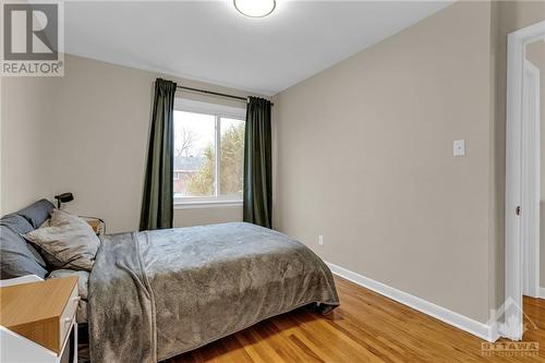 1202 Summerville Avenue, Ottawa, ON - Indoor Photo Showing Bedroom