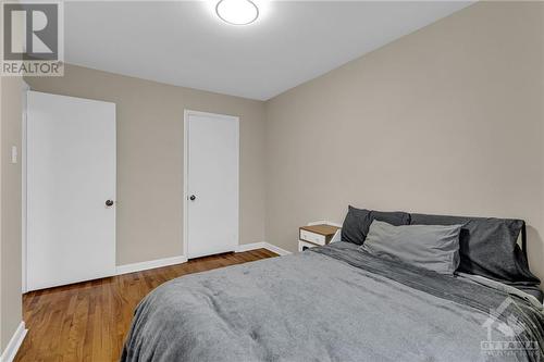 1202 Summerville Avenue, Ottawa, ON - Indoor Photo Showing Bedroom