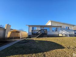 40 WARWICK RD NW  Edmonton, AB T5X 4P6