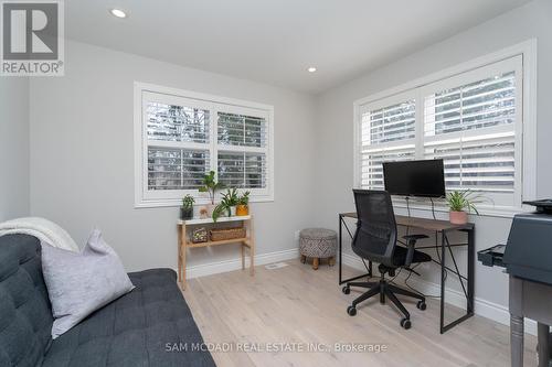 100 Rutledge Road, Mississauga, ON - Indoor Photo Showing Office