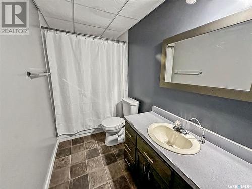 153 Centennial Street, Swift Current Rm No. 137, SK - Indoor Photo Showing Bathroom