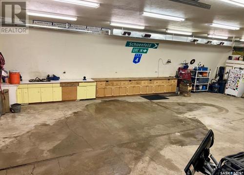 153 Centennial Street, Swift Current Rm No. 137, SK - Indoor Photo Showing Garage