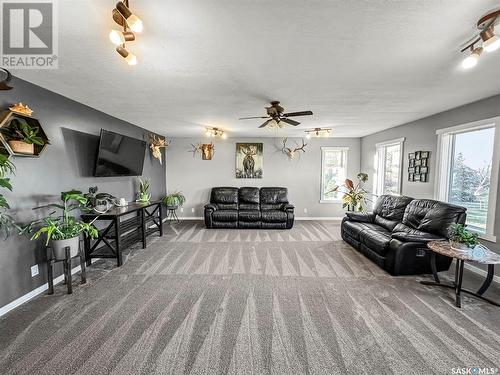 153 Centennial Street, Swift Current Rm No. 137, SK - Indoor Photo Showing Living Room