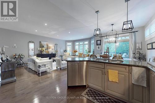 43 Oarsman Crescent, St. Catharines, ON - Indoor Photo Showing Kitchen With Double Sink