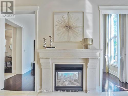 166 Grand Vellore Crescent, Vaughan, ON - Indoor Photo Showing Living Room With Fireplace