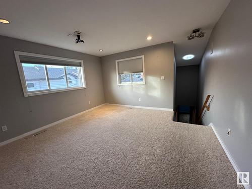 11231 75 Av Nw, Edmonton, AB - Indoor Photo Showing Other Room