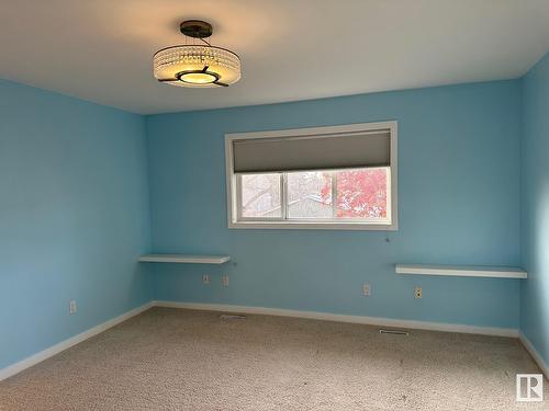 11231 75 Av Nw, Edmonton, AB - Indoor Photo Showing Other Room