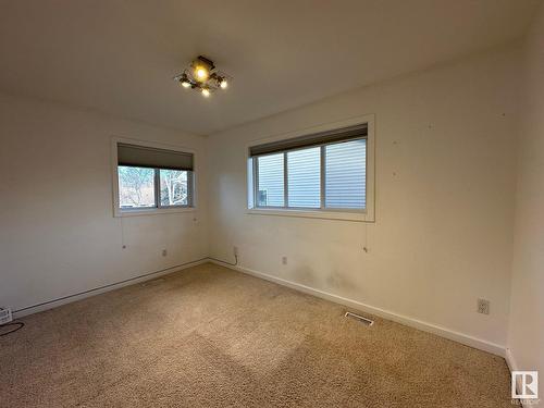 11231 75 Av Nw, Edmonton, AB - Indoor Photo Showing Other Room