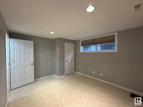 11231 75 Av Nw, Edmonton, AB - Indoor Photo Showing Other Room