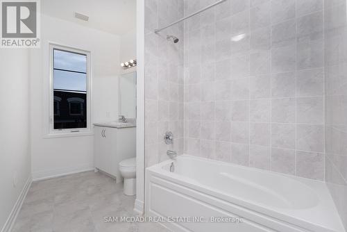 84 Salina Street, Mississauga, ON - Indoor Photo Showing Bathroom