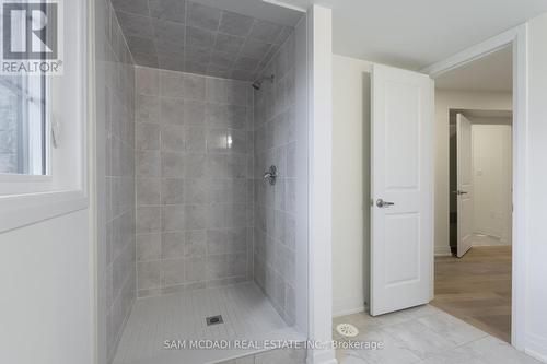 84 Salina Street, Mississauga, ON - Indoor Photo Showing Bathroom