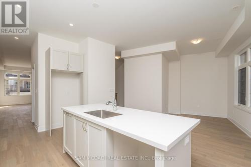 84 Salina Street, Mississauga, ON - Indoor Photo Showing Kitchen