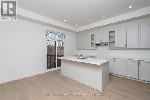 84 Salina Street, Mississauga, ON - Indoor Photo Showing Kitchen