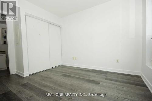 1202 - 15 Singer Court, Toronto, ON - Indoor Photo Showing Other Room