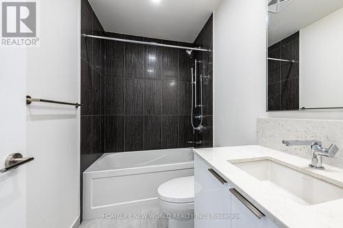 1010 - 28 Freeland Street, Toronto, ON - Indoor Photo Showing Bathroom