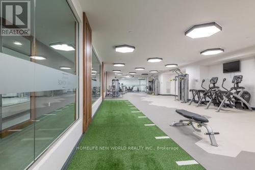 1010 - 28 Freeland Street, Toronto, ON - Indoor Photo Showing Gym Room