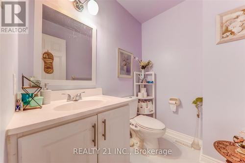 2 Newport Avenue, Toronto, ON - Indoor Photo Showing Bathroom