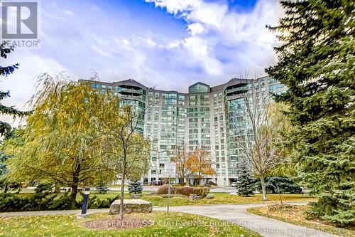 1011 - 7805 Bayview Avenue, Markham, ON - Outdoor