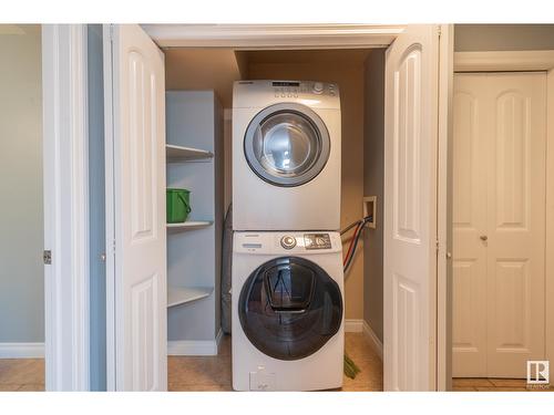 13428 118 Av Nw, Edmonton, AB - Indoor Photo Showing Laundry Room