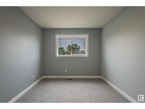 13428 118 Av Nw, Edmonton, AB - Indoor Photo Showing Other Room