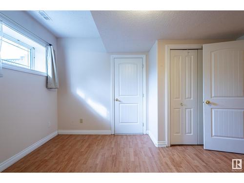 13428 118 Av Nw, Edmonton, AB - Indoor Photo Showing Other Room