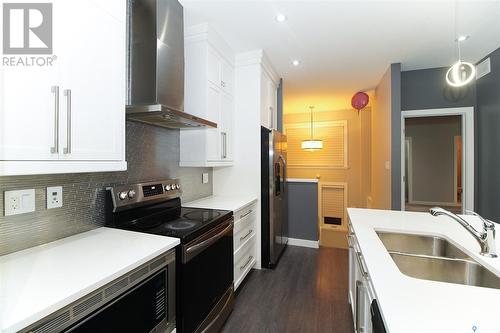 4777 James Hill Road, Regina, SK - Indoor Photo Showing Kitchen With Double Sink