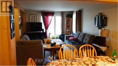 53 Main Street E, Greater Sudbury, ON - Indoor Photo Showing Living Room