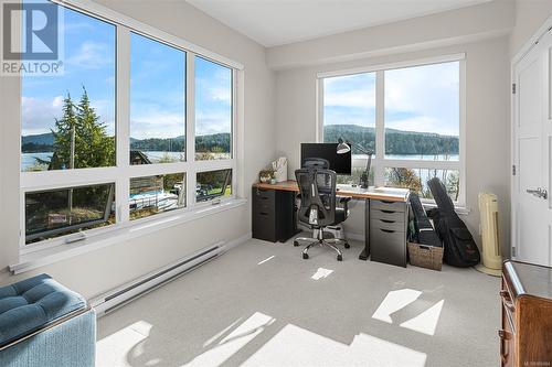 6570 Goodmere Rd, Sooke, BC - Indoor Photo Showing Office