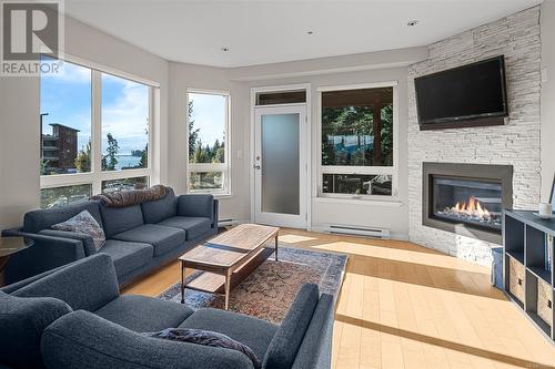 6570 Goodmere Rd, Sooke, BC - Indoor Photo Showing Living Room With Fireplace