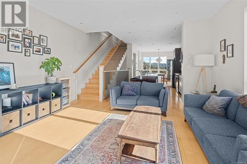 6570 Goodmere Rd, Sooke, BC - Indoor Photo Showing Living Room