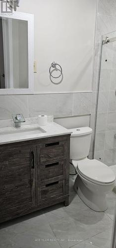 18 Scarlett Drive, Brampton, ON - Indoor Photo Showing Bathroom