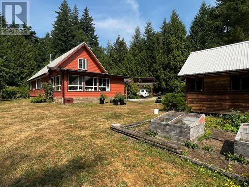 2243 Roberts Road, Powell River, BC - Outdoor