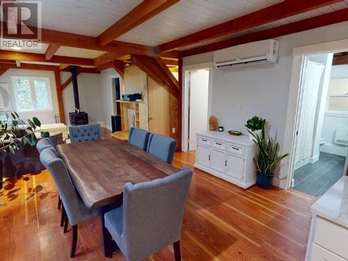 2243 Roberts Road, Powell River, BC - Indoor Photo Showing Dining Room