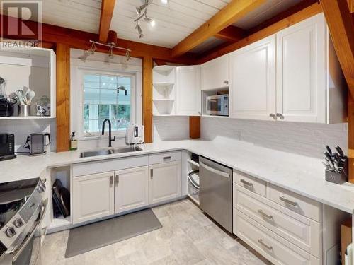 2243 Roberts Road, Powell River, BC - Indoor Photo Showing Kitchen With Double Sink