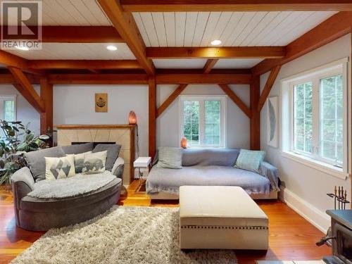 2243 Roberts Road, Powell River, BC - Indoor Photo Showing Bedroom