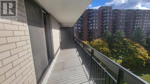 710 - 1100 Caven Street, Mississauga, ON - Outdoor With Balcony