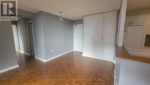 710 - 1100 Caven Street, Mississauga, ON - Indoor Photo Showing Other Room