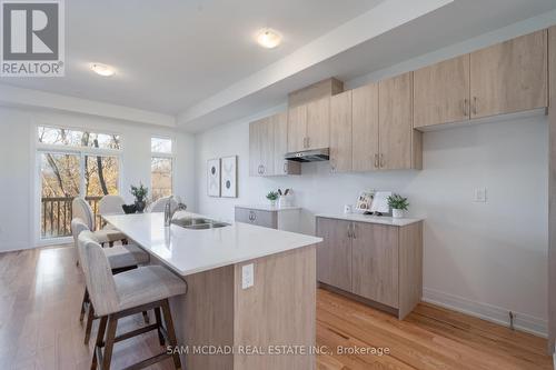 82 Salina Street, Mississauga, ON - Indoor Photo Showing Kitchen