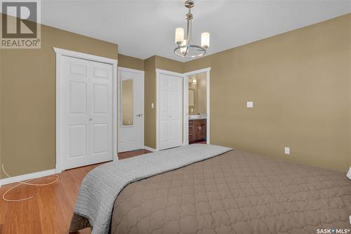 2B 5 2Nd Avenue, Lumsden, SK - Indoor Photo Showing Bedroom