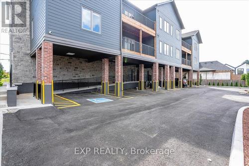 202 - 163 Port Robinson Road, Pelham, ON - Outdoor