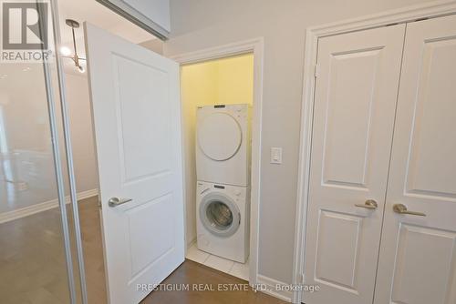 4206 - 8 The Esplanade, Toronto, ON - Indoor Photo Showing Laundry Room