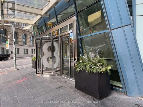 4206 - 8 The Esplanade, Toronto, ON - Outdoor