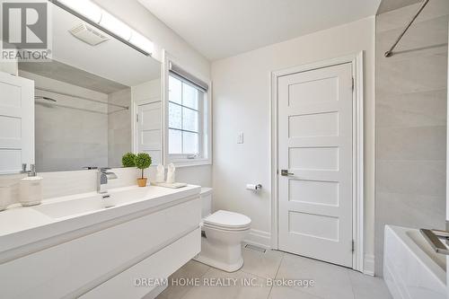 95 Rivermill Crescent, Vaughan, ON - Indoor Photo Showing Bathroom