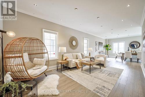 95 Rivermill Crescent, Vaughan, ON - Indoor Photo Showing Living Room