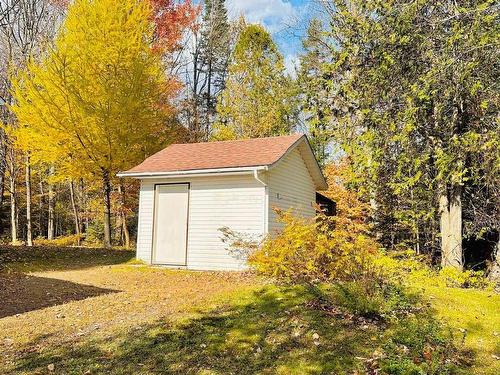 Shed - 14 Rue Du Joli-Trappeur, Sainte-Marguerite-Du-Lac-Masson, QC - Outdoor