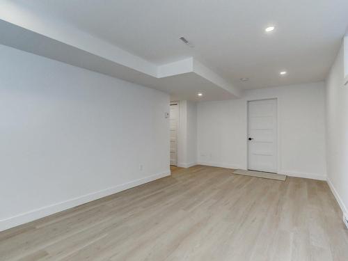 Family room - 1844 Ch. Des Hauteurs, Saint-Hippolyte, QC - Indoor Photo Showing Other Room